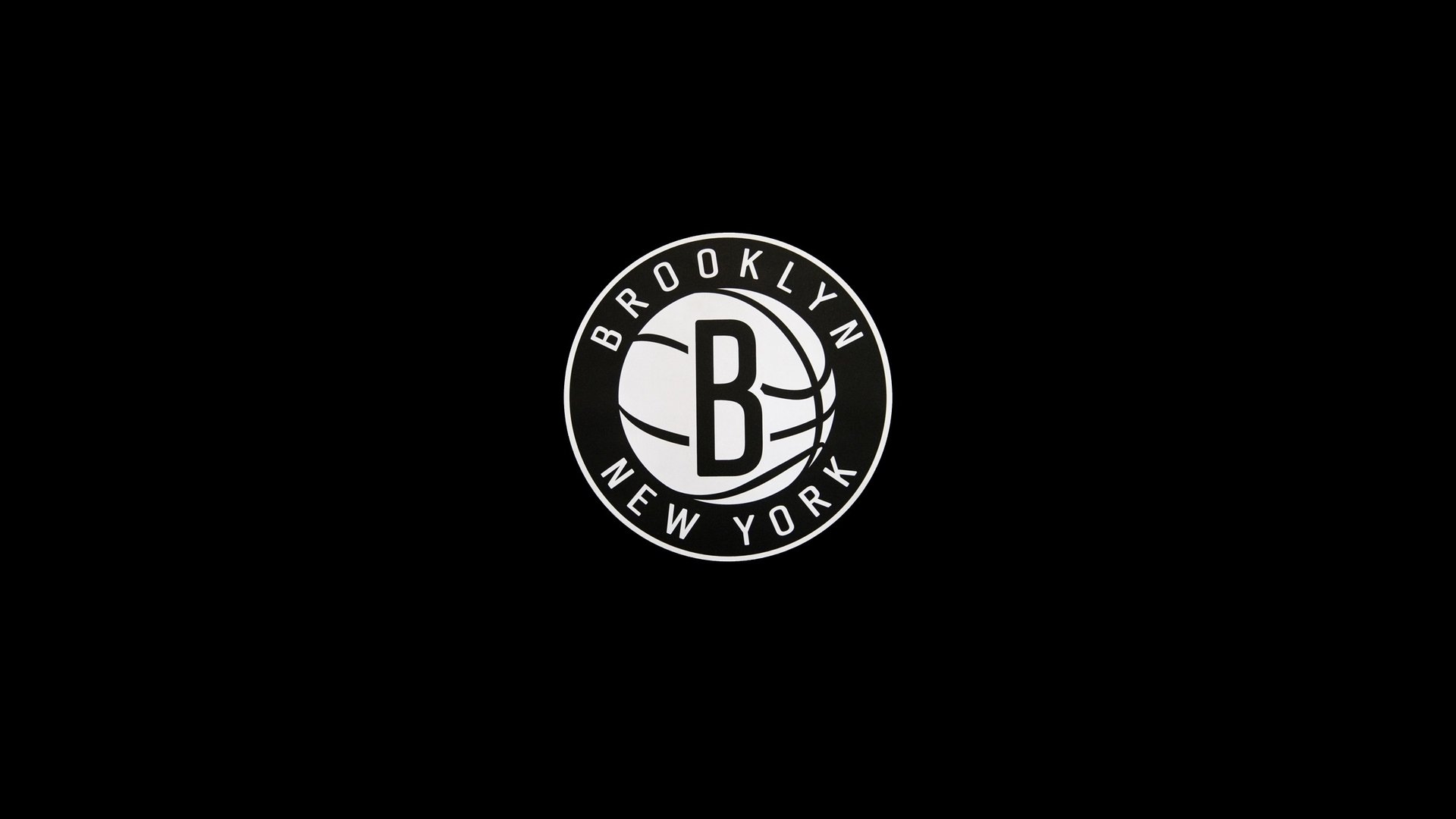 里昂伤情牵动NBA？步行者赛后遭质疑，萨拉赫超规得分引爆网络